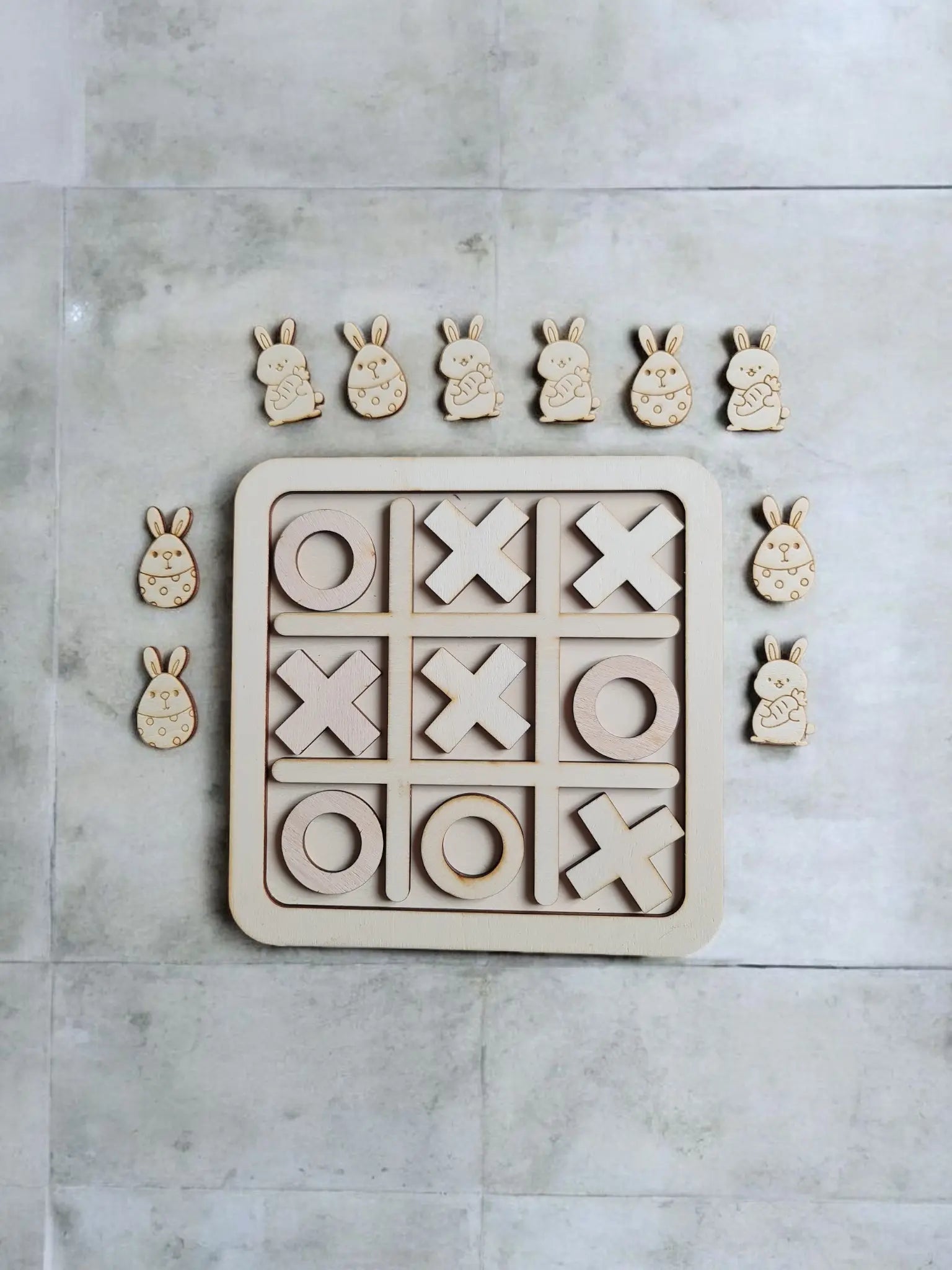 Jeu de société Tic-Tac-Toe en bois - l'AtelierPerso.ch